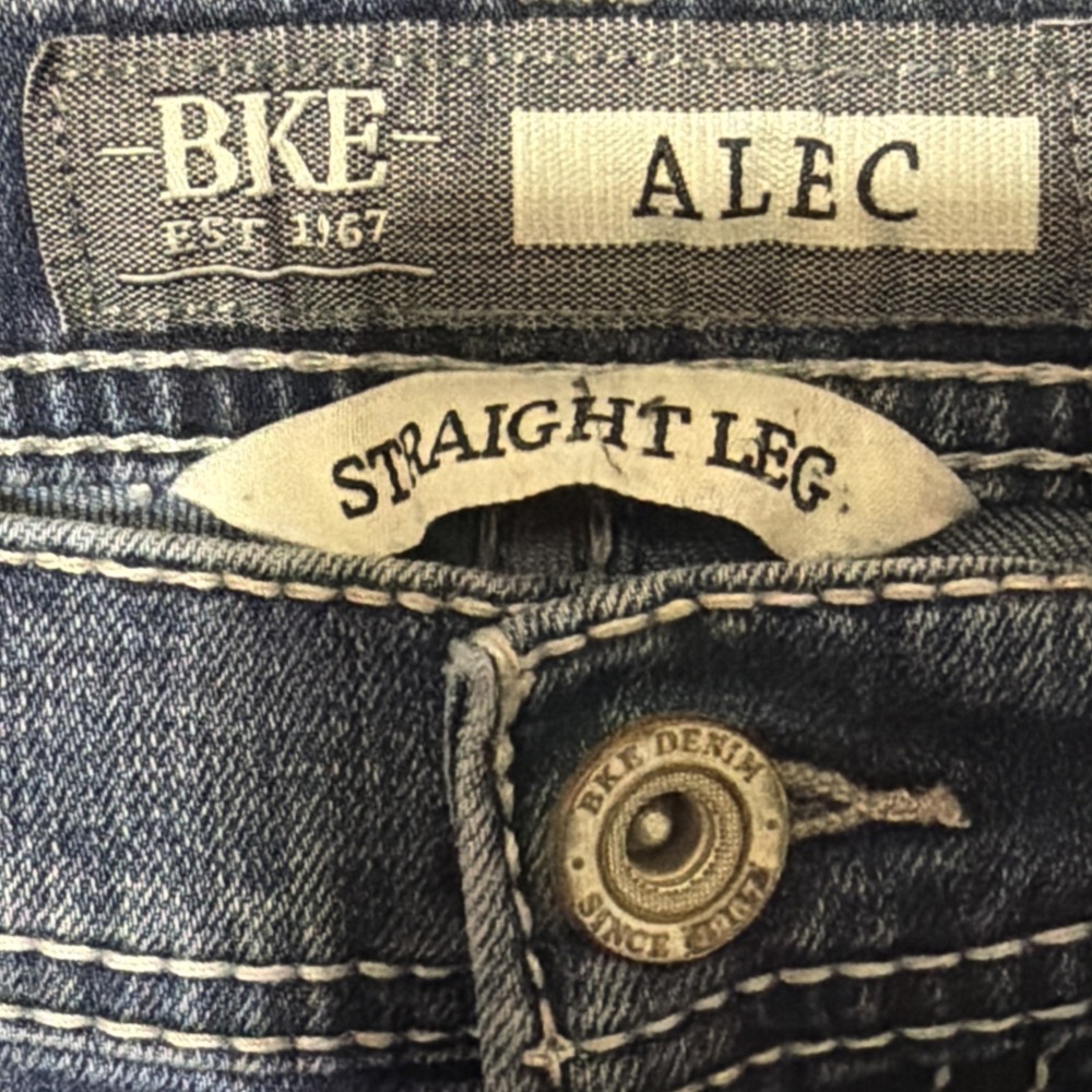 BKE ALEC Straight Leg Jeans sz 31R Medium Wash Stretch - Picture 4 of 7